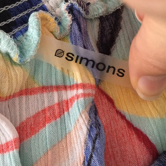 Simons Short and off the shoulder Crop Top Set - Picture 4 of 4